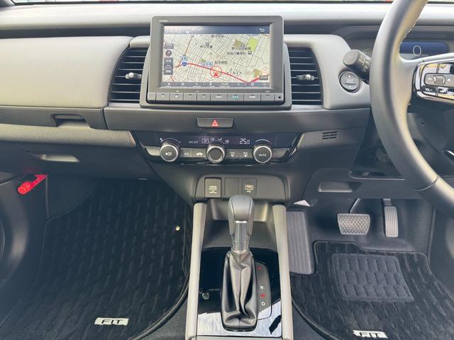 フィット e:HEV RS ワンオーナー 純正8インチナビTV バックカメラ オートLED ハーフ合皮シート スマートキー ホンダセンシング 追従クルコン パーキングセンサー 純正16インチアルミ(22枚目)