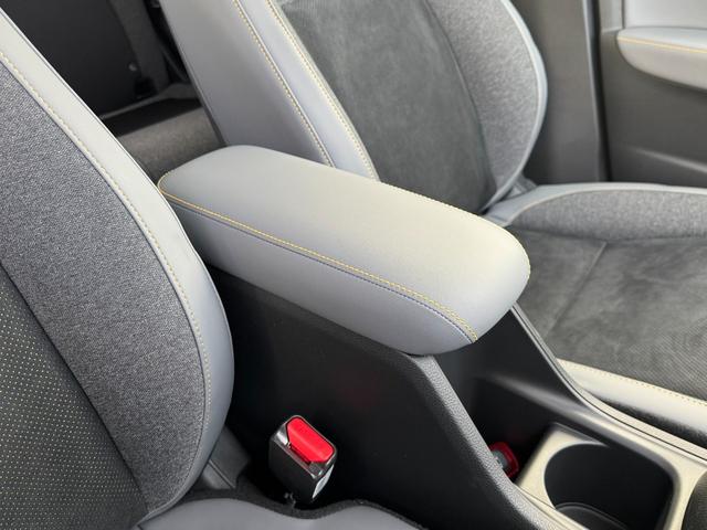 フィット e:HEV RS ワンオーナー 純正8インチナビTV バックカメラ オートLED ハーフ合皮シート スマートキー ホンダセンシング 追従クルコン パーキングセンサー 純正16インチアルミ(25枚目)