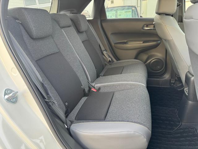 フィット e:HEV RS ワンオーナー 純正8インチナビTV バックカメラ オートLED ハーフ合皮シート スマートキー ホンダセンシング 追従クルコン パーキングセンサー 純正16インチアルミ(30枚目)