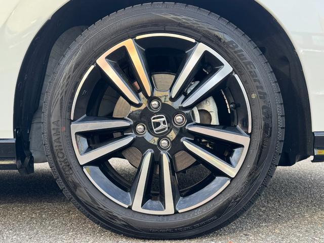 フィット e:HEV RS ワンオーナー 純正8インチナビTV バックカメラ オートLED ハーフ合皮シート スマートキー ホンダセンシング 追従クルコン パーキングセンサー 純正16インチアルミ(42枚目)