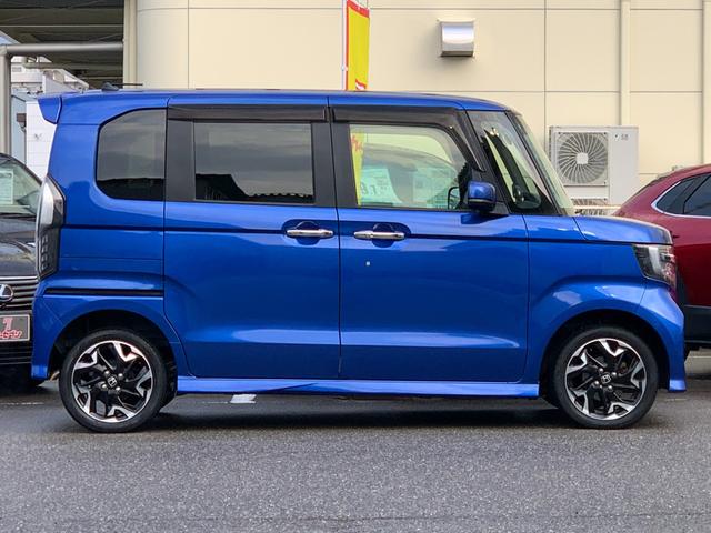 N-BOXカスタム G・EXターボホンダセンシング 4WD 純正8型ナビ フルセグTV 両側パワスラ バックカメラ LEDオートライト LEDフォグ ハーフ合皮シート シートヒーター ETC 純正15インチAW(6枚目)