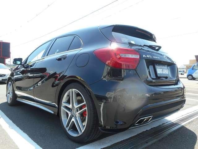 Ａクラス Ａ４５　４マチック　４ＷＤ　レーダーセーフティ　リアカメラ＆ソナー　キセノンヘッドライト　ＡＭＧ１８インチアルミホイール　メモリーパワーシート＆ヒーター　ブラックレザーシート（5枚目）