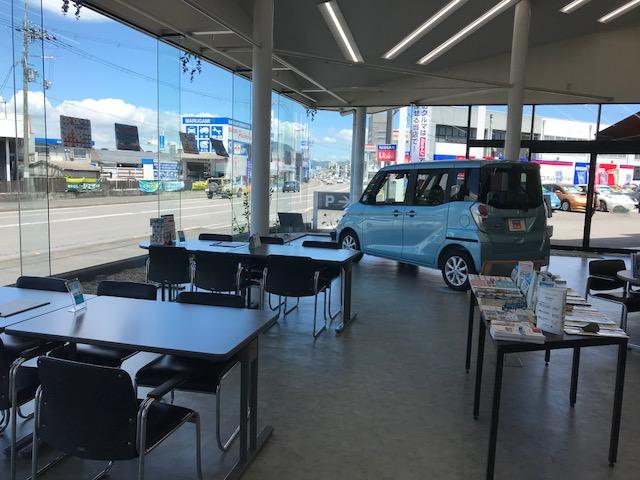 滋賀日産自動車UーCARファクトリー栗東(3枚目)