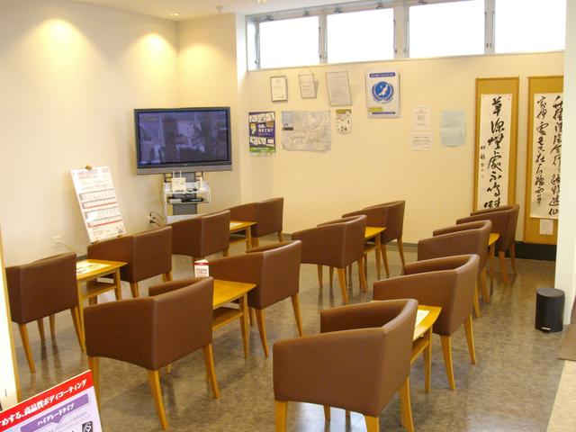 日産プリンス新潟販売(株) マイカー新発田店(3枚目)
