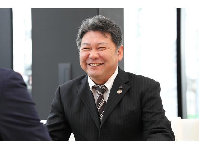 スタッフ紹介3