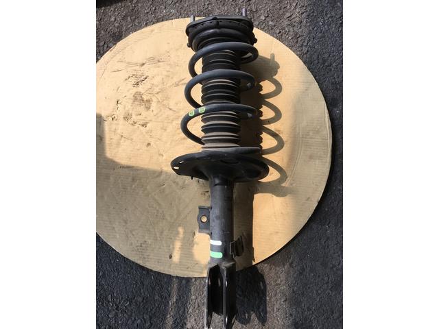 関市　ヴォクシー　ダウンサス取付け