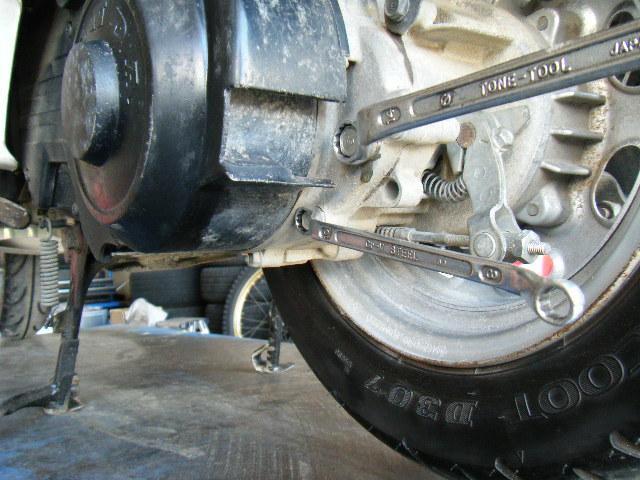 二輪車メンテナンス・キャブ調整