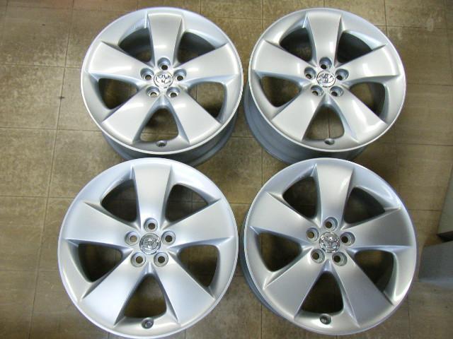 好評！アルミホイール　ガリキズ補修・塗装　　メンテナンス　　タイヤ交換・保管　　オイル交換　　車検・鈑金・塗装　　パーツ取り付け