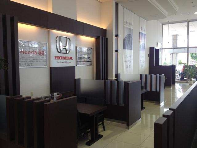 ホンダカーズ沖縄 仲西店(5枚目)