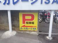 ５８号線沿いにありますが、駐車場も完備してますので、お車でのご来店も安心です！！