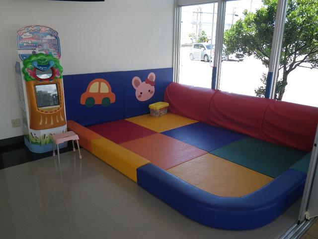 沖縄トヨタ自動車(株) トヨタウン北谷ランド店(3枚目)