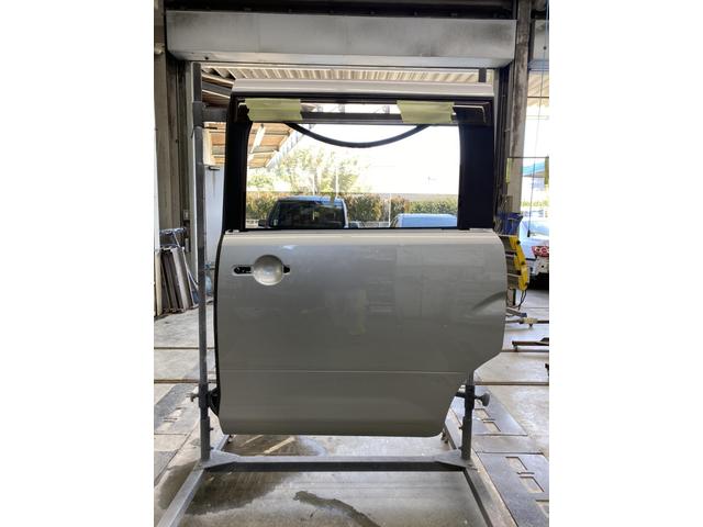 日産　セレナ　C25　左リアスライドドア＋クォーターパネル鈑金修理