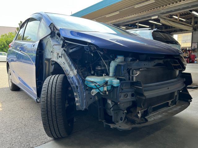 HONDA フィット　前回り修理