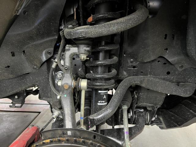 GUN125 ハイラックス フロント社外コイルスプリング交換 リフト GUN125 ハイラックス フロント社外コイルスプリング交換 リフト