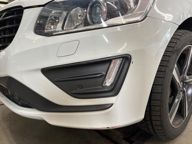 VOLVO XC60 フロントバンパー修理