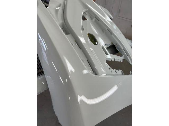 VOLVO XC60 フロントバンパー修理