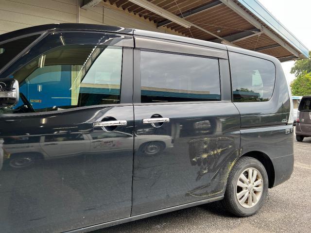 日産　セレナ　キズ磨き　タッチペン補修