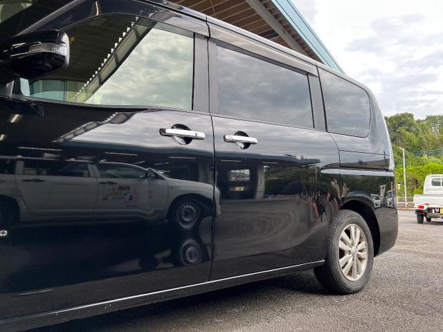 日産　セレナ　キズ磨き　タッチペン補修