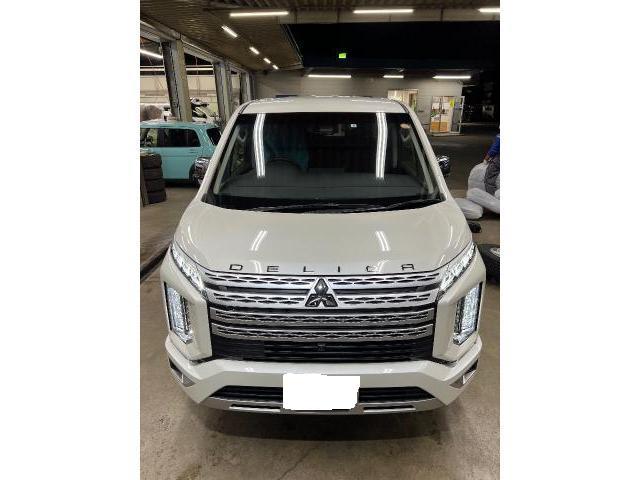 三菱　デリカD：5 フロントバンパー修理