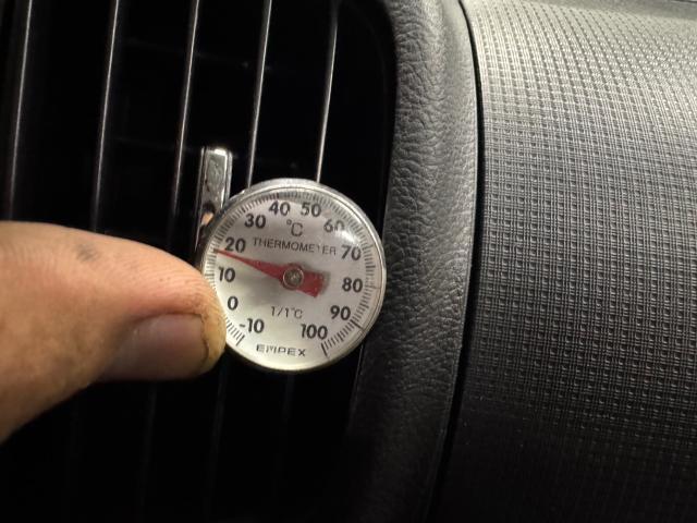 ダイハツ　タント　エアコンフル交換【印西　我孫子　成田　白井　鎌ヶ谷　八千代　栄町　の点検・整備はオートランナーへ！】 