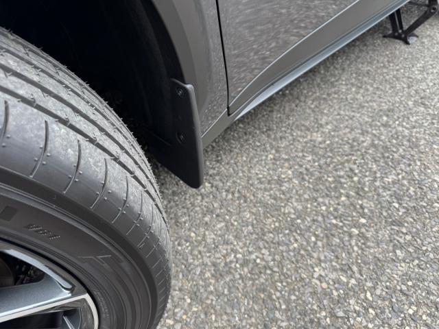 レクサス LBX マットフラップ取付【印西 我孫子 成田 白井 鎌ヶ谷 八千代 栄町の点検・整備はオートランナーへ!】