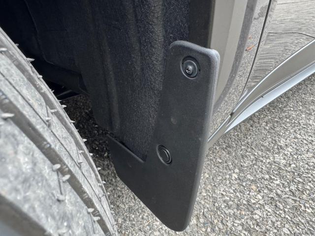 レクサス LBX マットフラップ取付【印西 我孫子 成田 白井 鎌ヶ谷 八千代 栄町の点検・整備はオートランナーへ!】