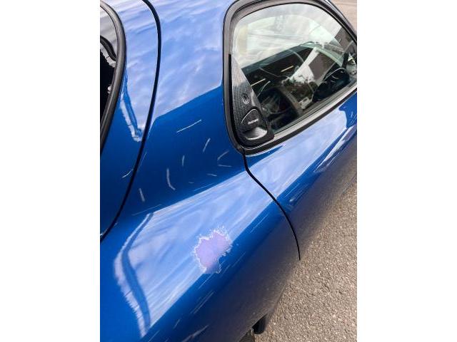 【印西　我孫子　成田　白井　鎌ヶ谷　八千代　栄町　の点検・整備はオートランナーへ！】マツダ　ＲＸ－７　クォーターパネル塗膜剥がれ補修　板金・外装補修