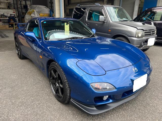 【印西　我孫子　成田　白井　鎌ヶ谷　八千代　栄町　の点検・整備はオートランナーへ！】マツダ　ＲＸ－７　クォーターパネル塗膜剥がれ補修　板金・外装補修