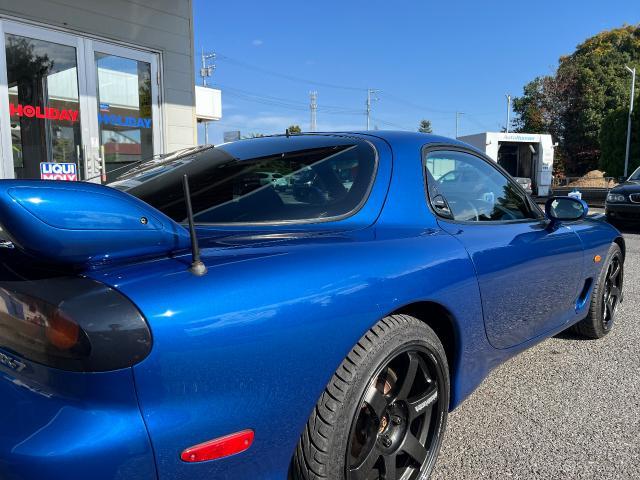 【印西　我孫子　成田　白井　鎌ヶ谷　八千代　栄町　の点検・整備はオートランナーへ！】マツダ　ＲＸ－７　クォーターパネル塗膜剥がれ補修　板金・外装補修