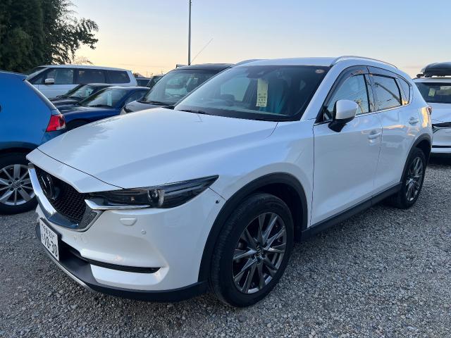 【印西　我孫子　成田　白井　鎌ヶ谷　八千代　栄町　の点検・整備はオートランナーへ！】マツダ　ＣＸ－５　フロントバンパー修理+フロントフェンダー交換　板金・外装補修