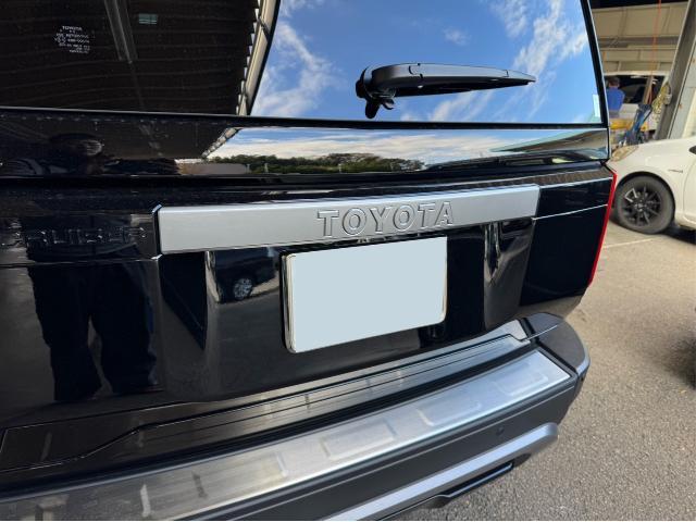 トヨタ　ランドクルーザー　バックドア及びフードガーニッシュ取付【印西　我孫子　成田　白井　鎌ヶ谷　八千代　栄町　の点検・整備はオートランナーへ！】