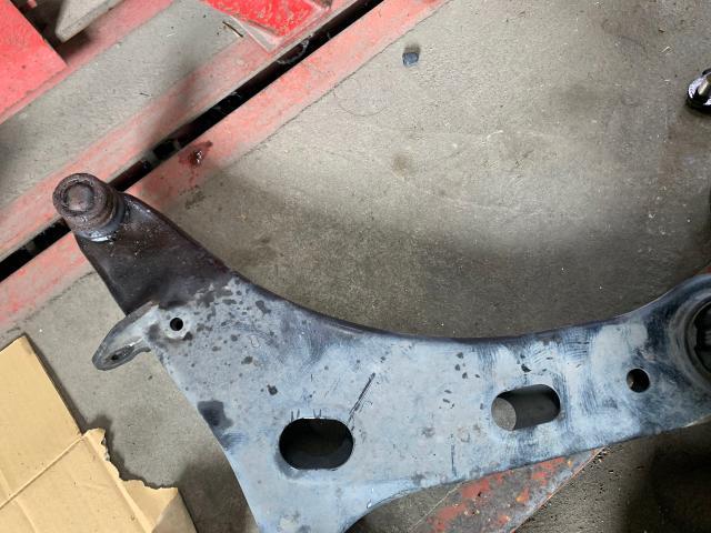 スバル　フォレスター　ロアアーム交換 【印西　我孫子　成田　白井　鎌ヶ谷　八千代　栄町　の点検・整備はオートランナーへ！】