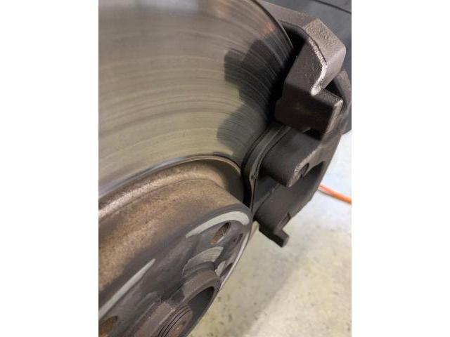 プジョー3008 ブレーキパッド交換 【印西　我孫子　成田　白井　鎌ヶ谷　八千代　栄町　の点検・整備はオートランナーへ！】