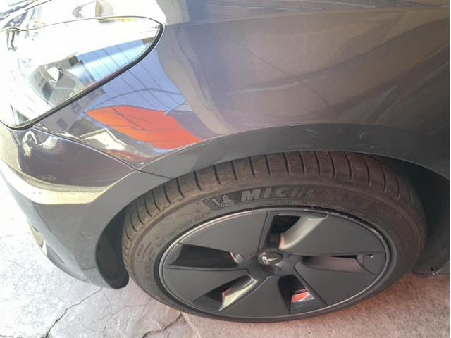 テスラ　モデル３　へこみ修理　│池田市　車検　鈑金