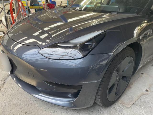 テスラ　モデル３　へこみ修理　│池田市　車検　鈑金