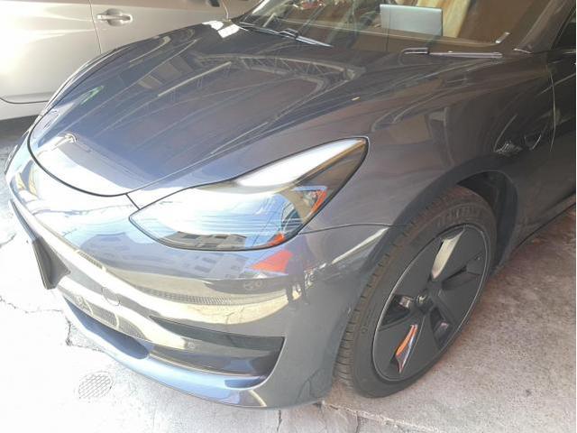 テスラ　モデル３　へこみ修理　│池田市　車検　鈑金