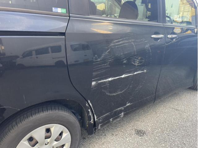 トヨタ　ノア　自損事故修理　│池田市　車検　鈑金