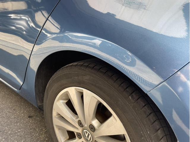 フォルクスワーゲン　ゴルフ　キズ・へこみ直し　│池田市　車検　鈑金