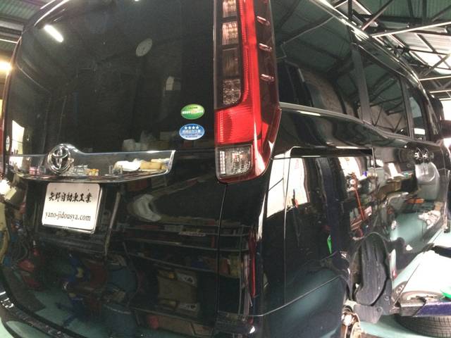 トヨタ　ノアＸ７人　車検