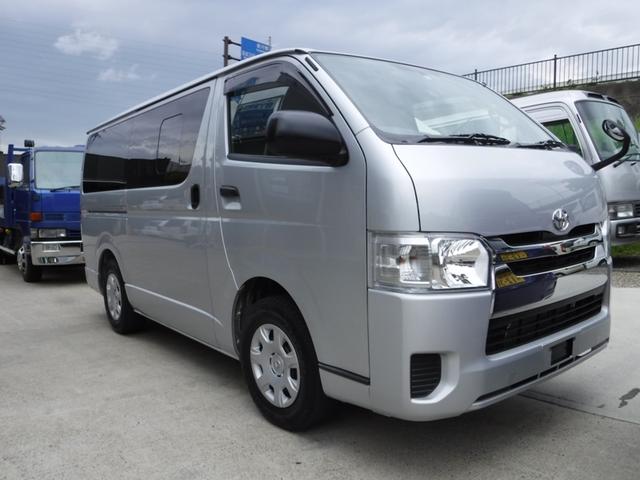トヨタ ハイエース・板金修理