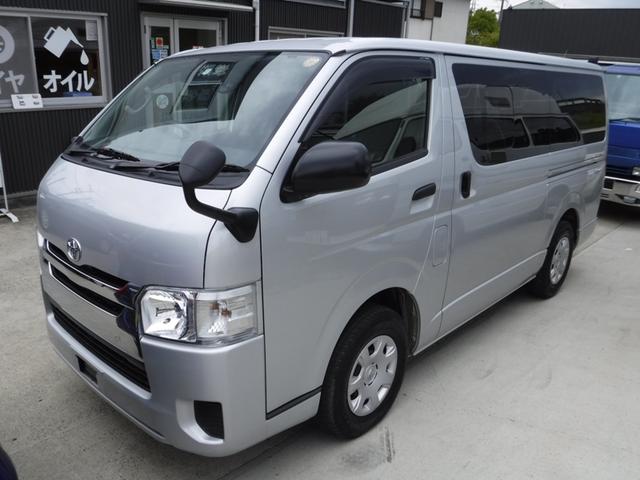トヨタ ハイエース・板金修理