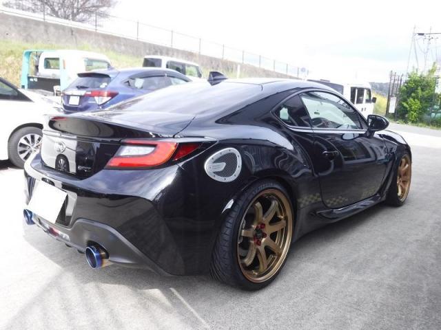 スバル　BRZ　タイヤ交換