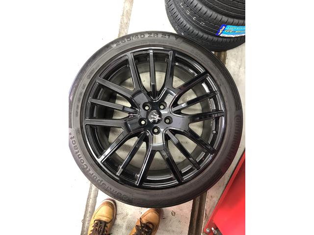 マセラティ レヴァンテ 265/40R21 295/35R21 ピレリP-ZERO マセラティ レヴァンテ 265/40R21 295/35R21 ピレリP-ZERO