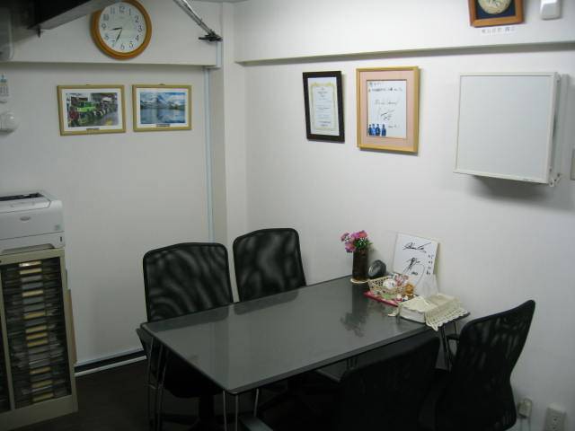 商談ルームです。ごゆっくりおくつろぎください！