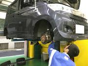お客様のお車は我々のお車という感覚で丁寧に仕事します！