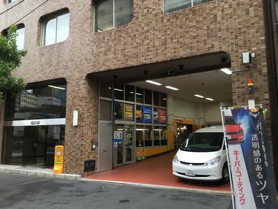 ビルの１階部分がピット部分です！