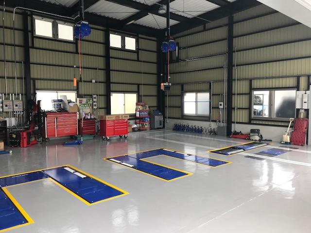 整備用リフト完備！