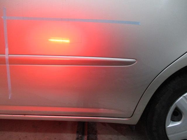 トヨタ　ラウム　板金塗装修理事例