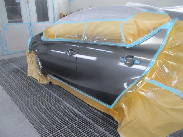 トヨタ　アクア　板金塗装修理事例