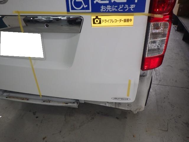日産　キャラバン（福祉車両）　板金塗装修理事例
